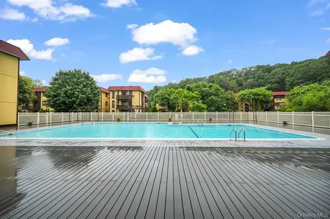 3 Granada Crescent White Plains NY 10603