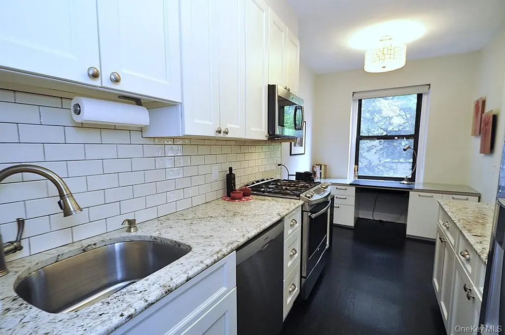 143 Garth Road Scarsdale NY 10583