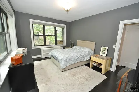 143 Garth Road Scarsdale NY 10583