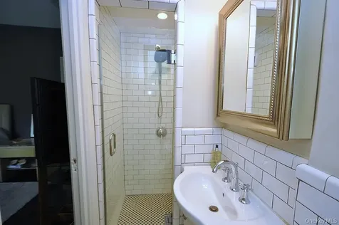143 Garth Road Scarsdale NY 10583