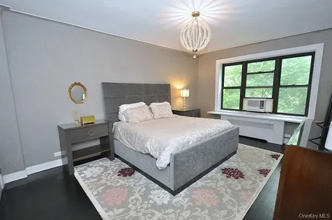 143 Garth Road Scarsdale NY 10583