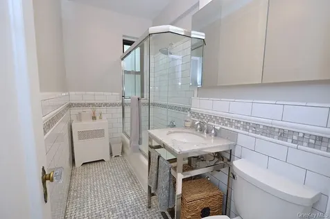 143 Garth Road Scarsdale NY 10583