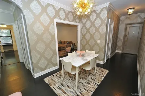 143 Garth Road Scarsdale NY 10583