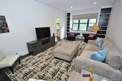 143 Garth Road Scarsdale NY 10583