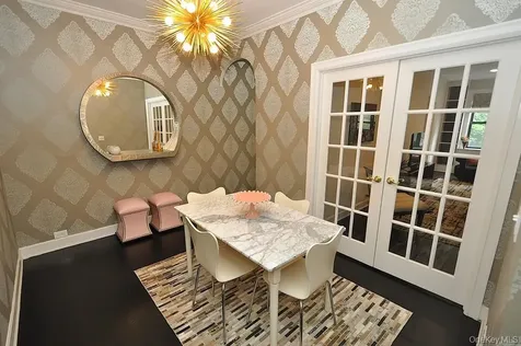 143 Garth Road Scarsdale NY 10583