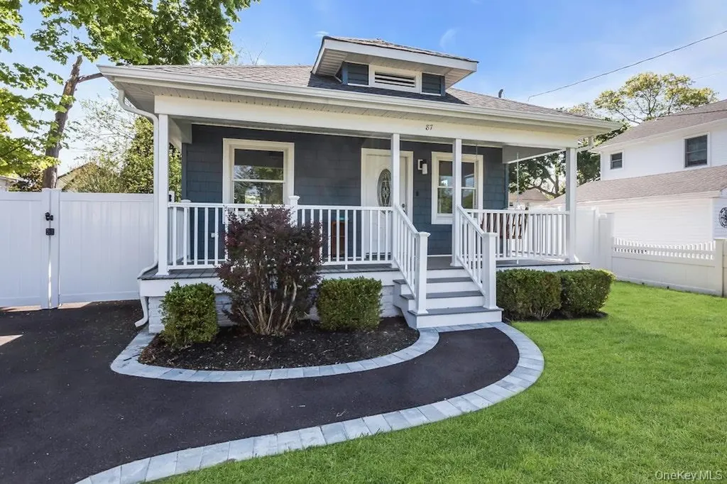 87 Willett Avenue Sayville NY 11782
