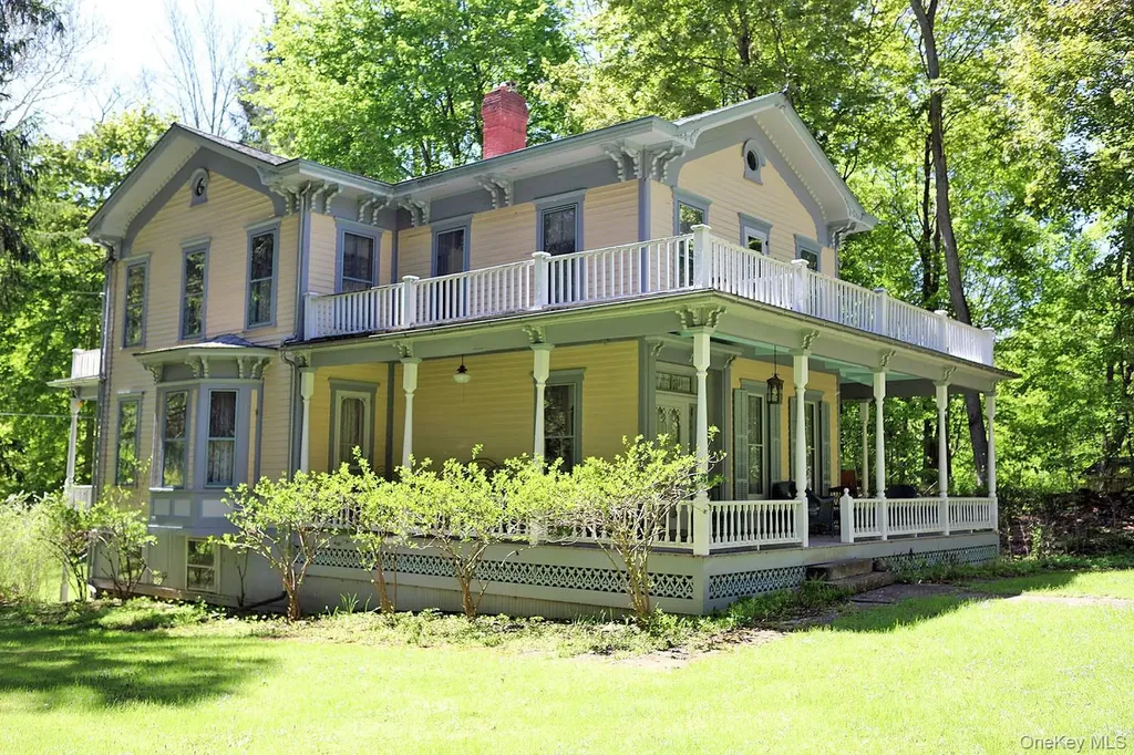 12 Railroad Street Long Eddy NY 12760