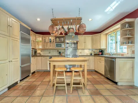 291 Prospect Avenue Sea Cliff NY 11579