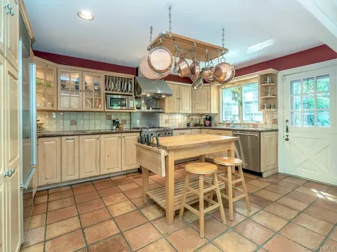 291 Prospect Avenue Sea Cliff NY 11579