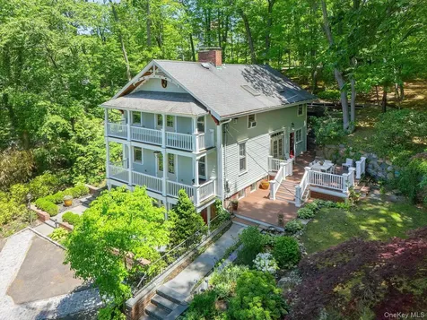 291 Prospect Avenue Sea Cliff NY 11579