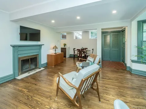 291 Prospect Avenue Sea Cliff NY 11579