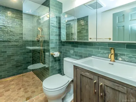 291 Prospect Avenue Sea Cliff NY 11579