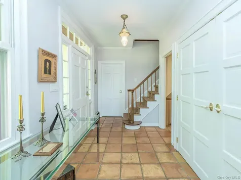 291 Prospect Avenue Sea Cliff NY 11579