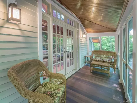 291 Prospect Avenue Sea Cliff NY 11579