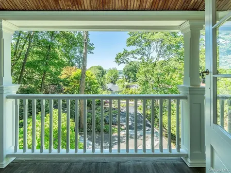 291 Prospect Avenue Sea Cliff NY 11579