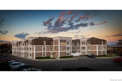 168 Fulton Street Farmingdale NY 11735