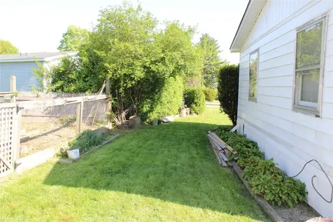 160 Holesapple Road Dover Plains NY 12522