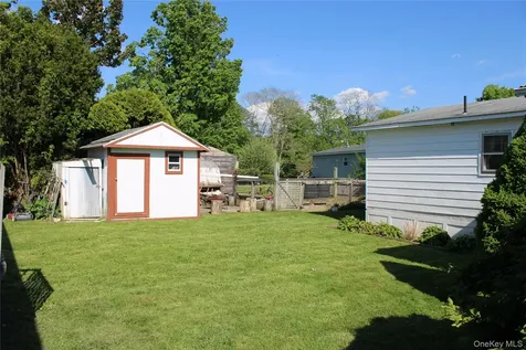 160 Holesapple Road Dover Plains NY 12522