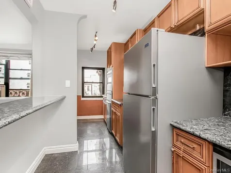 470 N Broadway Yonkers NY 10701