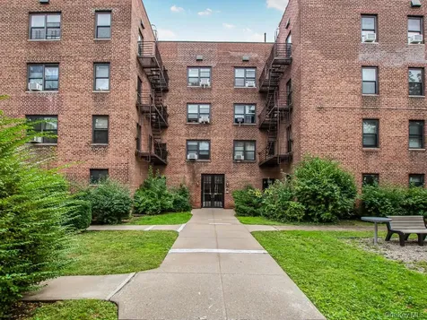 470 N Broadway Yonkers NY 10701