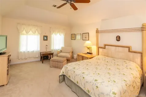 14 Glen Rock Circle Highland NY 12528