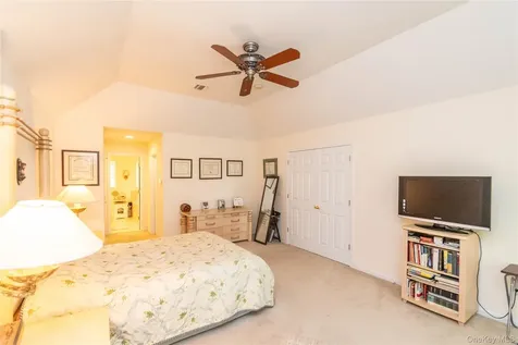14 Glen Rock Circle Highland NY 12528