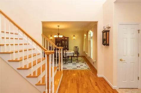 14 Glen Rock Circle Highland NY 12528