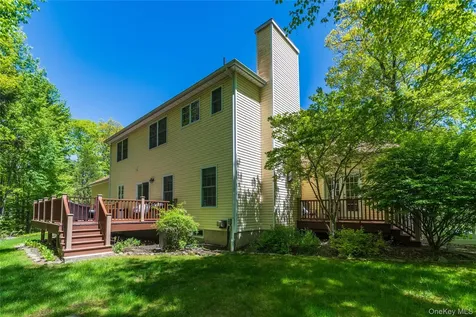 14 Glen Rock Circle Highland NY 12528