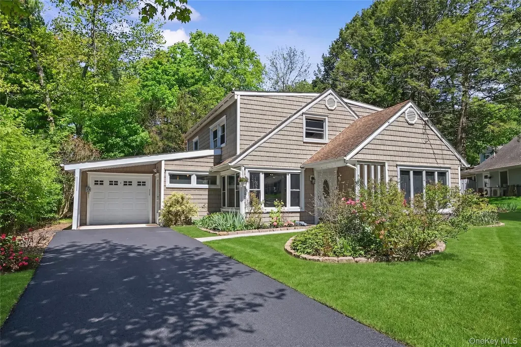 94 E East Way Mount Kisco NY 10549