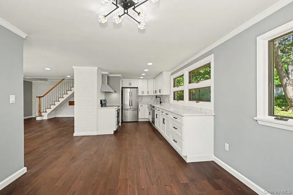 94 E East Way Mount Kisco NY 10549