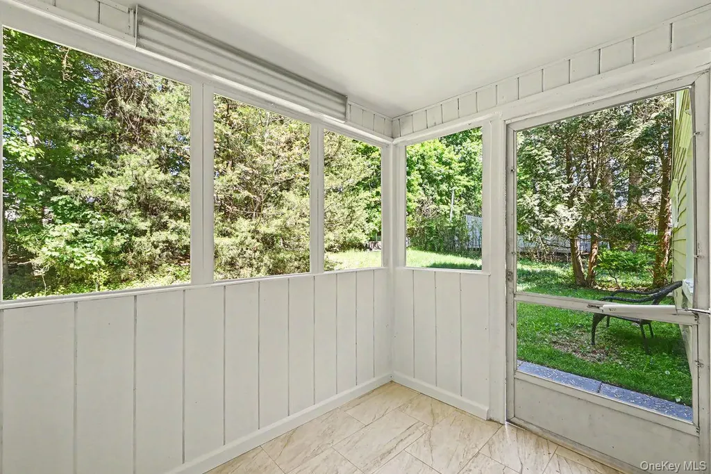 94 E East Way Mount Kisco NY 10549
