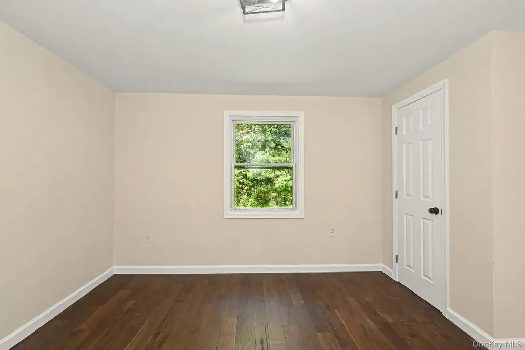94 E East Way Mount Kisco NY 10549