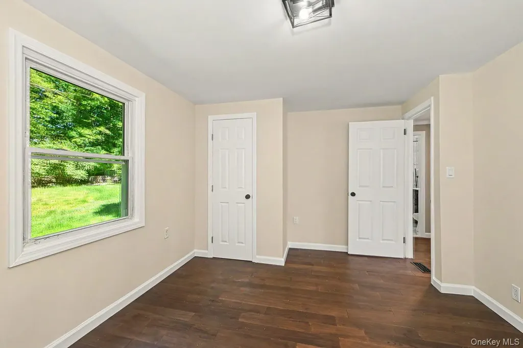 94 E East Way Mount Kisco NY 10549