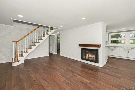 94 E East Way Mount Kisco NY 10549