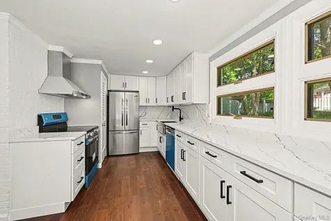 94 E East Way Mount Kisco NY 10549