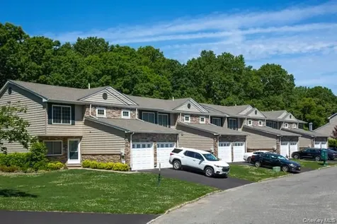 405 Townhouse Drive Coram NY 11727