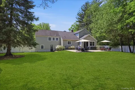 18 Jefferson Lane Bedford NY 10506