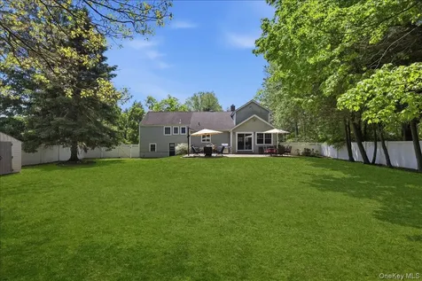 18 Jefferson Lane Bedford NY 10506