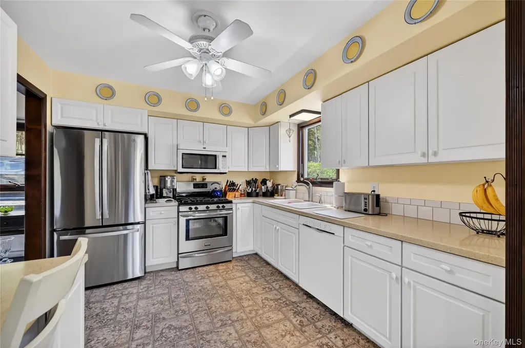 77 Maidstone Drive Walden NY 12586