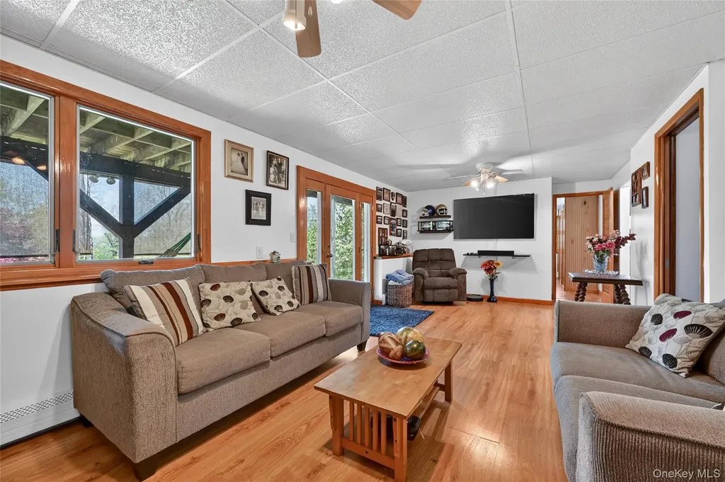 77 Maidstone Drive Walden NY 12586