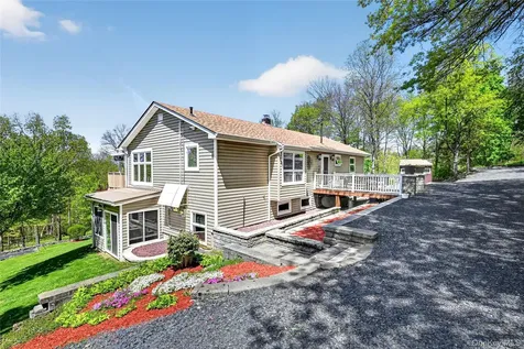 77 Maidstone Drive Walden NY 12586