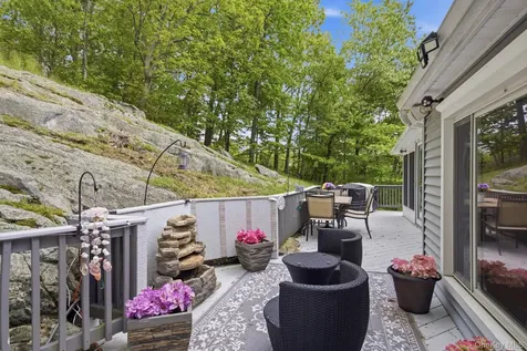 16 Birch Drive Mahopac NY 10541