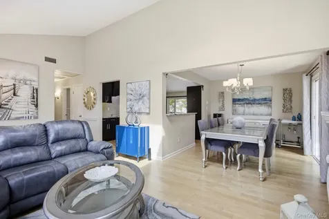 16 Birch Drive Mahopac NY 10541