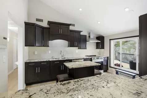 16 Birch Drive Mahopac NY 10541