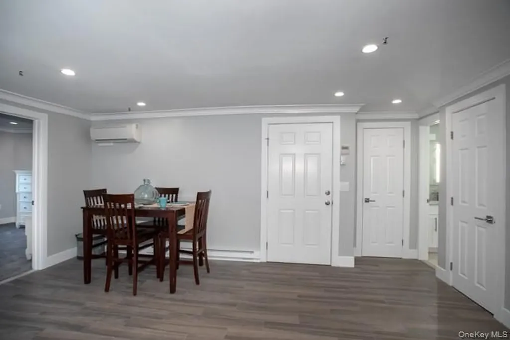 35-4 New York Avenue Huntington NY 11743