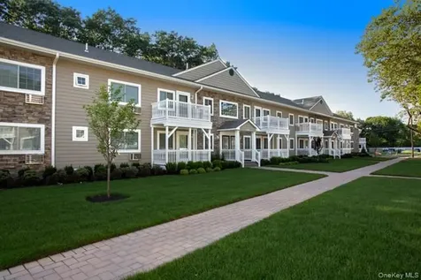 198B Jefferson Avenue Saint James NY 11780
