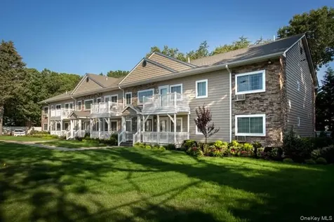 198B Jefferson Avenue Saint James NY 11780