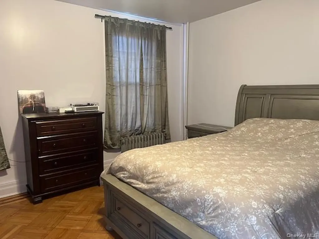 114 Warwick Street Brooklyn NY 11207