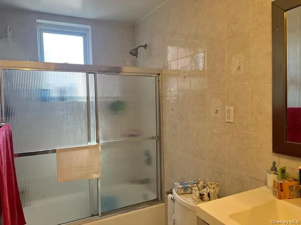 114 Warwick Street Brooklyn NY 11207