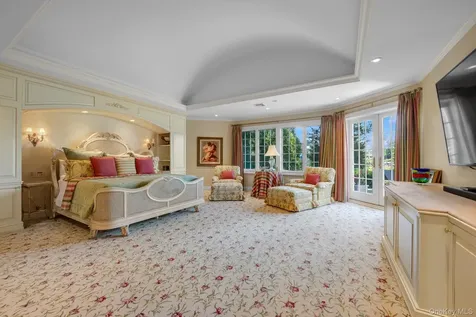 1304 Seawane Drive Hewlett Harbor NY 11557